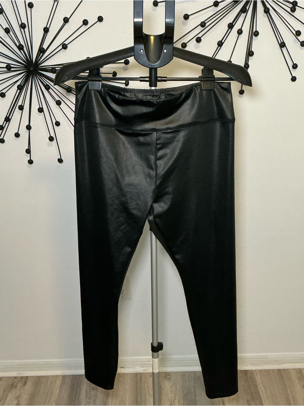 Wild Fable Black Faux Leather Leggings Size Large